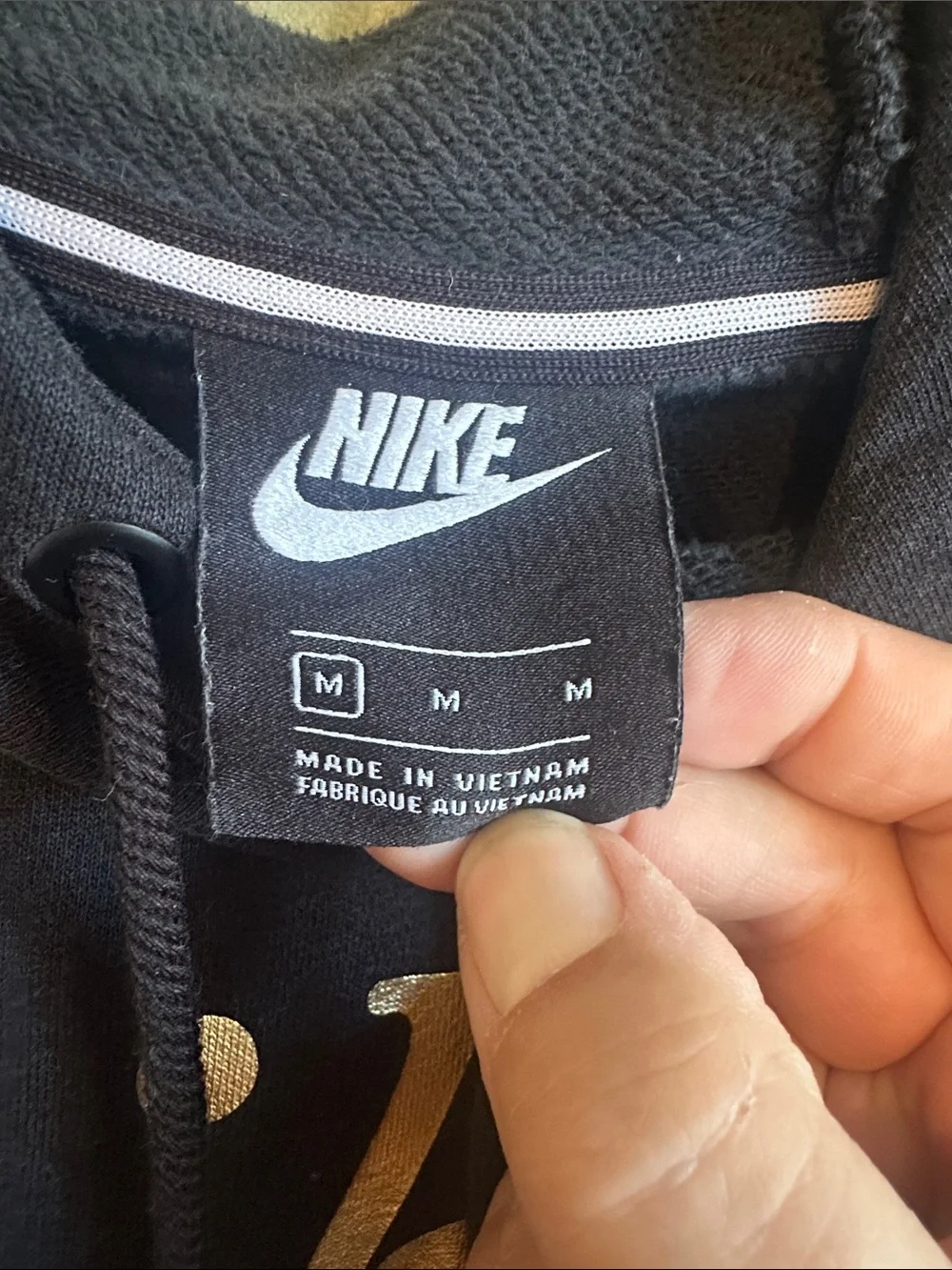 #929 Nike Black Cropped Crewneck Sweatshirt with Metallic Silver Swoosh